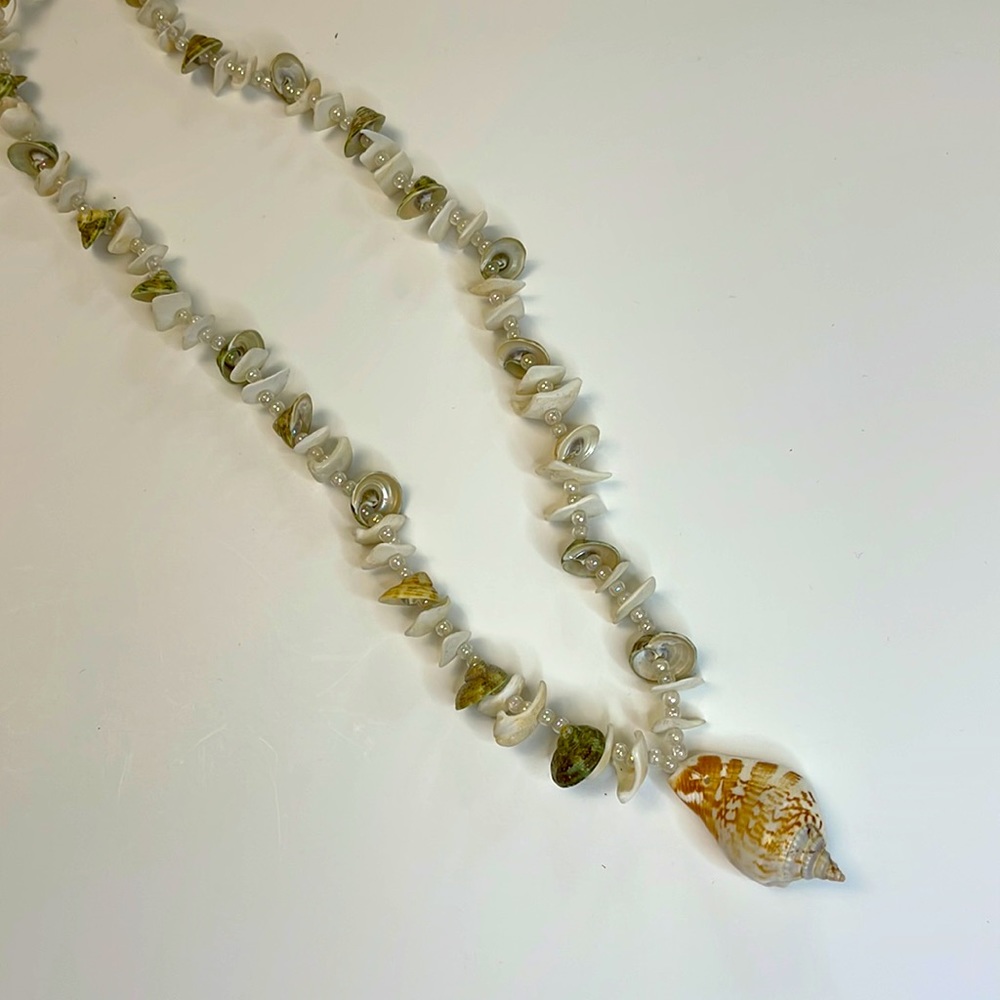 24” SeaShell Necklace - Picture 5 of 5